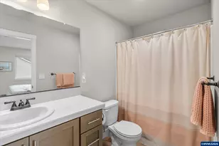 12076 SE Harold St, Portland, OR 97266 - Photo 33