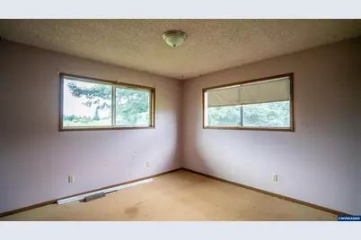 12984 Elliott Prairie (-13144) Rd NE, Woodburn, OR 97071 - Photo 11