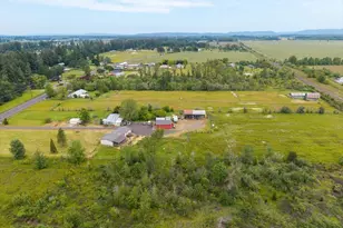 33543 Brewster Rd, Lebanon, OR 97355 - Photo 11