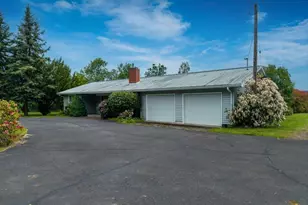 33543 Brewster Rd, Lebanon, OR 97355 - Photo 3