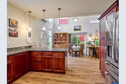 1255 Reserve St, Silverton, OR 97381 - Photo 11