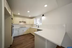 2570 Clay Ct SE, Albany, OR 97322 - Photo 15