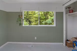 122 NE Crane Ln, Corvallis, OR 97330 - Photo 25