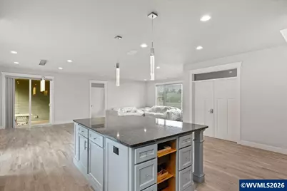 4098 Portland Rd NE, Salem, OR 97301 - Photo 13