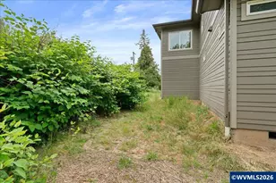 4098 Portland Rd NE, Salem, OR 97301 - Photo 39