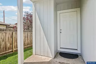 2360 Townsend Way SE, Salem, OR 97301 - Photo 23
