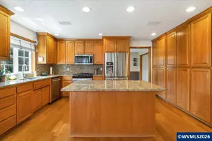 2734 Cindercone Ct SE, Salem, OR 97306 - Photo 19