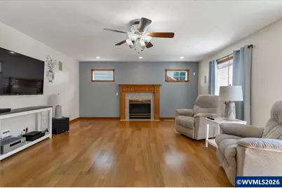 2734 Cindercone Ct SE, Salem, OR 97306 - Photo 27
