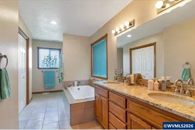 2734 Cindercone Ct SE, Salem, OR 97306 - Photo 41