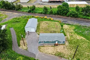 178 19th St, Lyons, OR 97358 - Photo 1