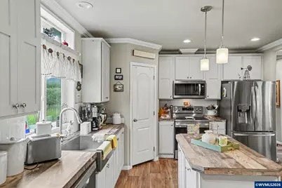 178 19th St, Lyons, OR 97358 - Photo 13