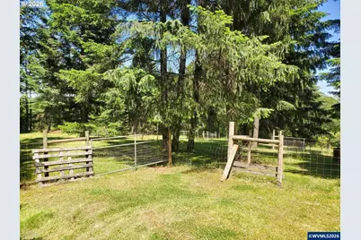 1401 Reuben Boise Rd, Dallas, OR 97338 - Photo 9