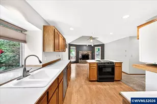 1395 SE 64th Av, Hillsboro, OR 97123 - Photo 13