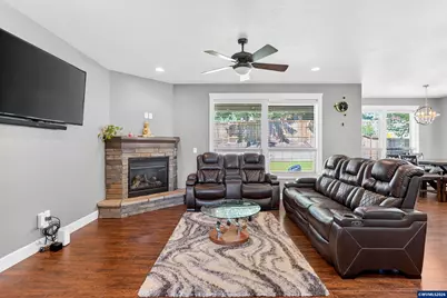 6173 Lillian St SE, Salem, OR 97306 - Photo 3