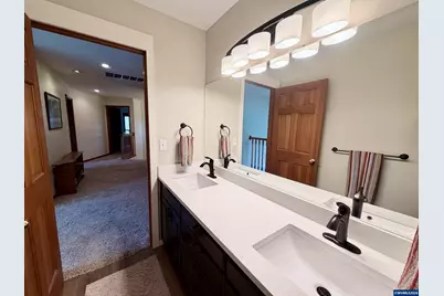 565 Shelokum Dr, Silverton, OR 97381 - Photo 11