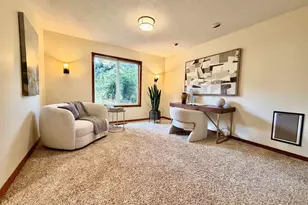 565 Shelokum Dr, Silverton, OR 97381 - Photo 11