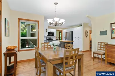 565 Shelokum Dr, Silverton, OR 97381 - Photo 9