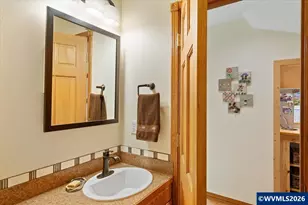 565 Shelokum Dr, Silverton, OR 97381 - Photo 15