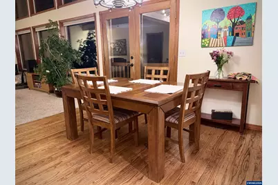 565 Shelokum Dr, Silverton, OR 97381 - Photo 5