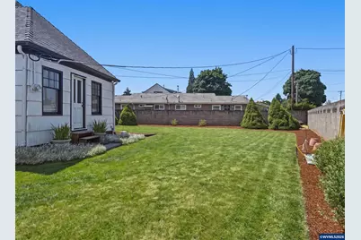 544 SE Court St, Dallas, OR 97338 - Photo 37