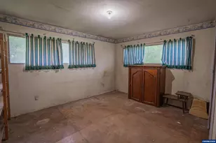 35858 Knox Butte Rd E, Albany, OR 97322 - Photo 19