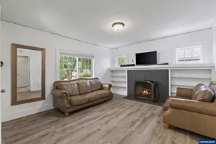 985 Madison St NE, Salem, OR 97301 - Photo 5