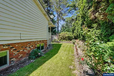 1875 Madrona Av S, Salem, OR 97302 - Photo 25