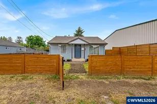 717 20th St SE, Salem, OR 97301 - Photo 5
