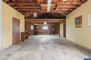 870 Hickory St NE, Salem, OR 97301 - Photo 19