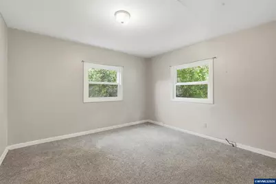 870 Hickory St NE, Salem, OR 97301 - Photo 15