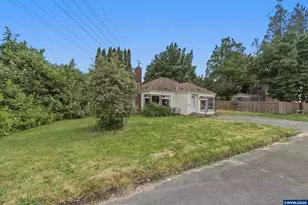 870 Hickory St NE, Salem, OR 97301 - Photo 3