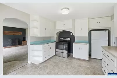 870 Hickory St NE, Salem, OR 97301 - Photo 11