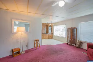 3134 Highway 20, Sweet Home, OR 97386 - Photo 11