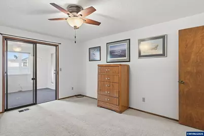 1305 Mulberry Dr, Woodburn, OR 97071 - Photo 15