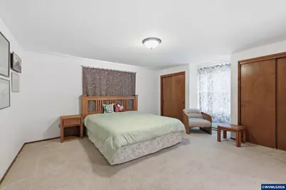 1305 Mulberry Dr, Woodburn, OR 97071 - Photo 17