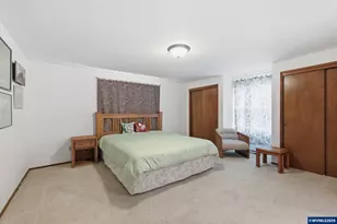 1305 Mulberry Dr, Woodburn, OR 97071 - Photo 17