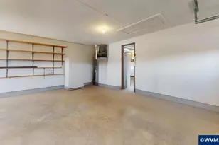 1305 Mulberry Dr, Woodburn, OR 97071 - Photo 25