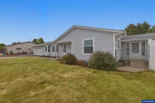 1305 Mulberry Dr, Woodburn, OR 97071 - Photo 29