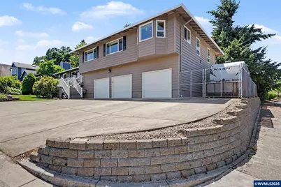 1423 35th Av NW, Salem, OR 97304 - Photo 3