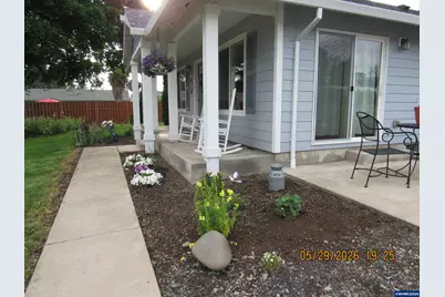 553 SW Kingwood Av, Mill City, OR 97360 - Photo 21