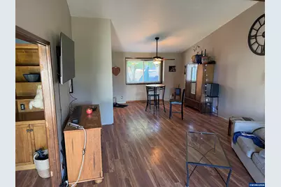 1839 Lexington Cir, Salem, OR 97306 - Photo 11
