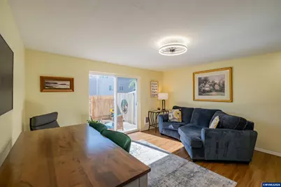 2190 Maplewood Dr S, Salem, OR 97306 - Photo 7
