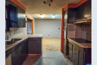 4926 Pullman Av SE, Salem, OR 97302 - Photo 5