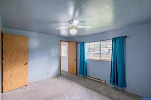 905 Ash St, Brownsville, OR 97327 - Photo 39