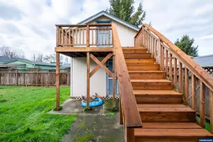 905 Ash St, Brownsville, OR 97327 - Photo 45