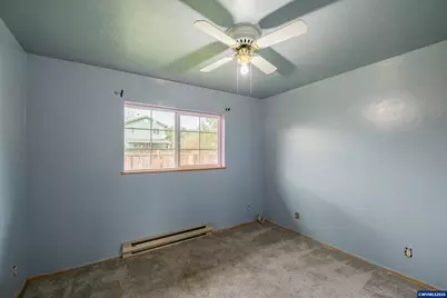 905 Ash St, Brownsville, OR 97327 - Photo 27