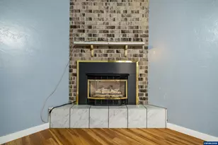 905 Ash St, Brownsville, OR 97327 - Photo 21