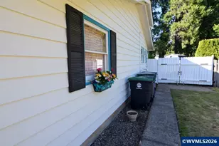 705 Ventura St N, Keizer, OR 97303 - Photo 3