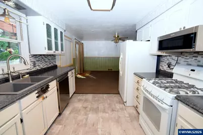 705 Ventura St N, Keizer, OR 97303 - Photo 31