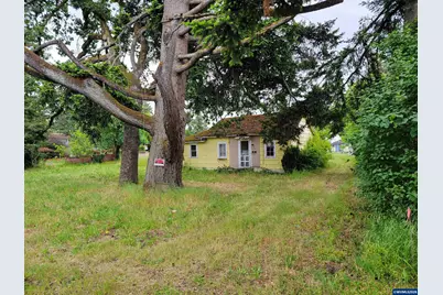 1100 E Santiam St, Stayton, OR 97383 - Photo 1